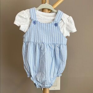 ⭐️⭐️PICK 5 / $20 NWT Carter’s Blue and White Baby Girl Romper Set 3-6M